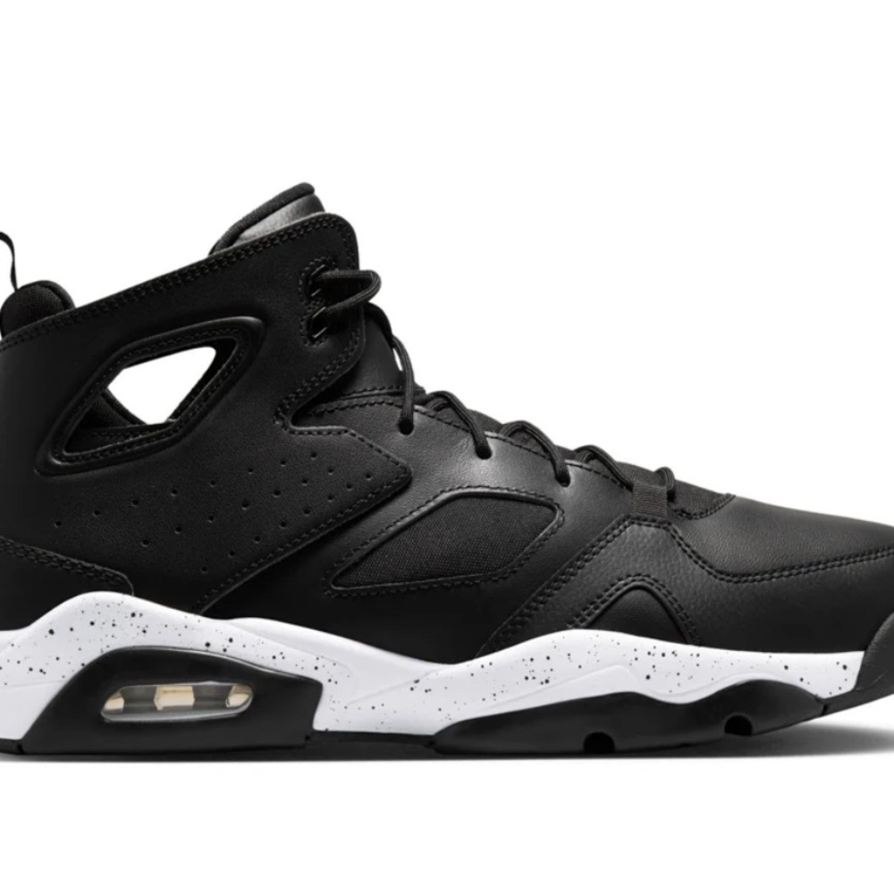 Nike Black and White Athletic High-Tops